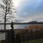 Nad żerdnem *